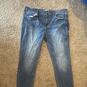 MUDD Jeans